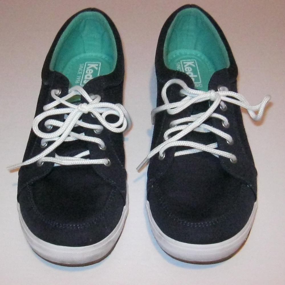 Ked's, SZ. 9 1/2, Navy Blue Tennis Shoes